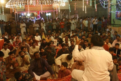 ایم ڈبلیوایم صوبائی سیکرٹریٹ کراچی کے تحت شاہ خراسان روڑ پر محفل جشن مولود کعبہ کاشاندار انعقاد