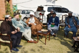 علامہ راجہ ناصرعباس جعفری کی وفاقی وزیر مذہبی امور پیر نورالحق قادری سے ملاقات ، والد کے انتقال پر تعزیت اور فاتحہ خوانی