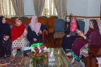 ایم ڈبلیوایم شعبہ خواتین لاہور کے وفد کی گورنر ہاؤس میں مسز پروین سرور سے ملاقات