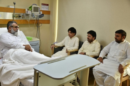 وفاقی وزیر داخلہ چوہدری نثارکی علامہ راجہ ناصرعباس کی اسپتال میں عیادت ، مطالبات پر جلد عملدرآمد کی یقین دہانی