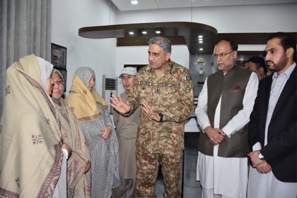 آرمی چیف جنرل باجوہ کی جانب سے تحفظات دورکرنے پر شیعہ ہزارہ قوم کا احتجاجی دھرنے ختم کرنے کا اعلان