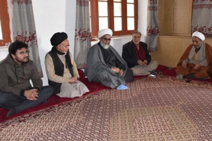 علامہ راجہ ناصرعباس کی علامہ حیدر علی الموسوی مرحوم کے بھائی علامہ مظاہر موسوی سے ملاقات اور فاتحہ خوانی