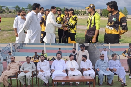 مجلس وحدت مسلمین کے ایم این اے انجینئر حمید حسین طوری کا سپورٹس کمپلیکس پارہ چنار کا دورہ