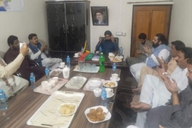 پی ٹی آئی کے ممبر قومی اسمبلی شیخ وقاص اکرم کی صدر ایم ڈبلیوایم ضلع جھنگ مولانا روح اللہ کاظمی سے ملاقات اور اظہار تشکر