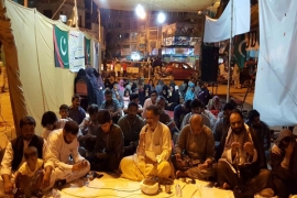 انصاف کے حصول کیلئے پانچ روز سے نمائش چورنگی پر جاری بھوک ہڑتالی کیمپ میں شب شہداءکا انعقاد