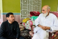 ایم ڈبلیوایم کے ممبر قومی اسمبلی انجینئر حمید حسین کی برزگ عالم دین علامہ سید عابد حسین الحسینی سے ملاقات