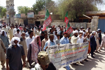 صوبائی سیکریٹری جنرل ایم ڈبلیوایم سندھ علامہ مقصودڈومکی کی زیر قیادت شکار پور میں احتجاجی ریلی